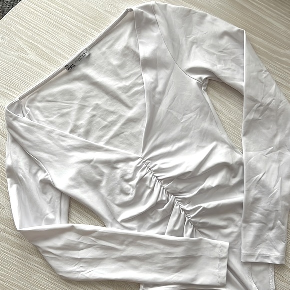 Zara Long Sleeve Ruched Bodysuit | Color: White | Size: Small | Never Worn - Picture 1 of 2